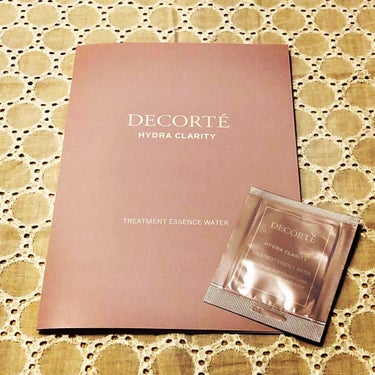 サンプルレビュー
────────────

DECORTÉ『イドラクラリティ 薬用 トリートメント エッセンス ウォーター（化粧水）』

・････━━━━━━━━━━━━━････・

バシャバシャ