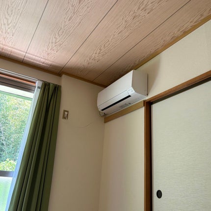 しに子ちゃん on LIPS 「ハローみなさまこんにちは。エアコン取り付けのために部屋の掃除を..」(2枚目)