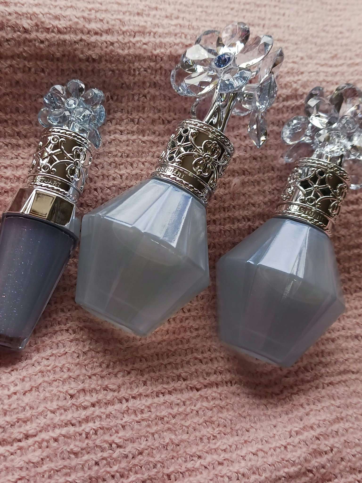 クリスタルブルーム　サムシングピュアブルー セント　パフュームド ヘアミスト 30ml/JILL STUART/ヘアミストを使ったクチコミ（1枚目）