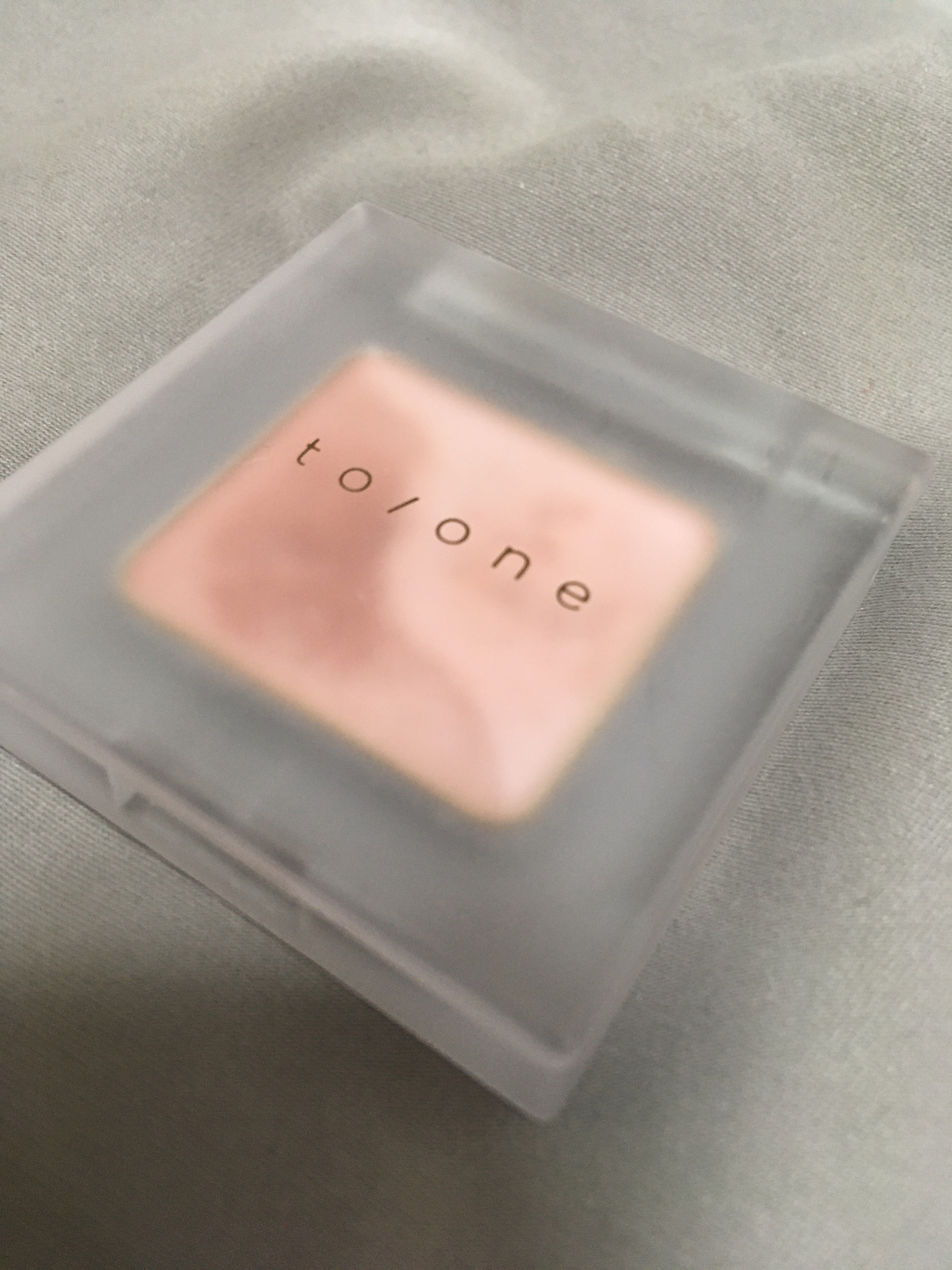 トーン ペタル アイシャドウ/to/one/アイシャドウパレットを使ったクチコミ（1枚目）