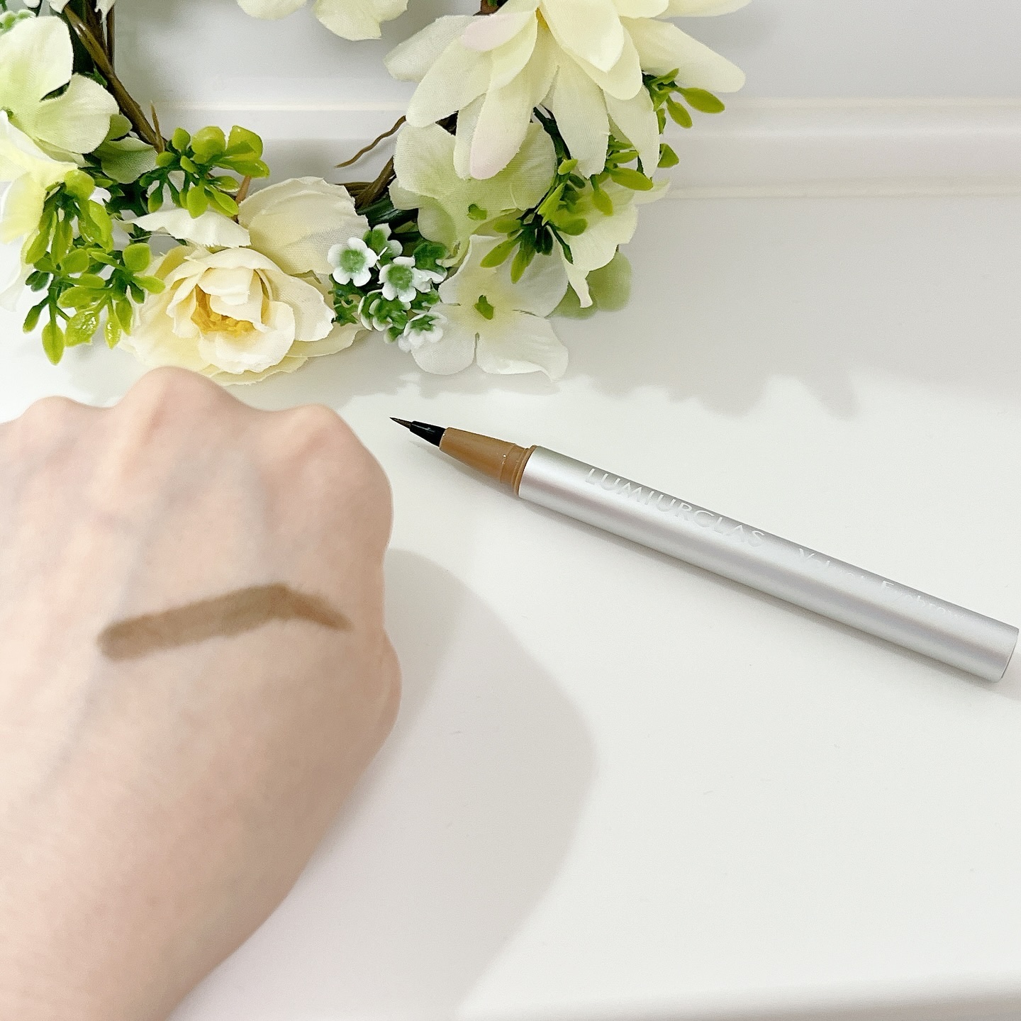 ベルベットアイブロウ/LUMIURGLAS/リキッドアイブロウを使ったクチコミ（2枚目）