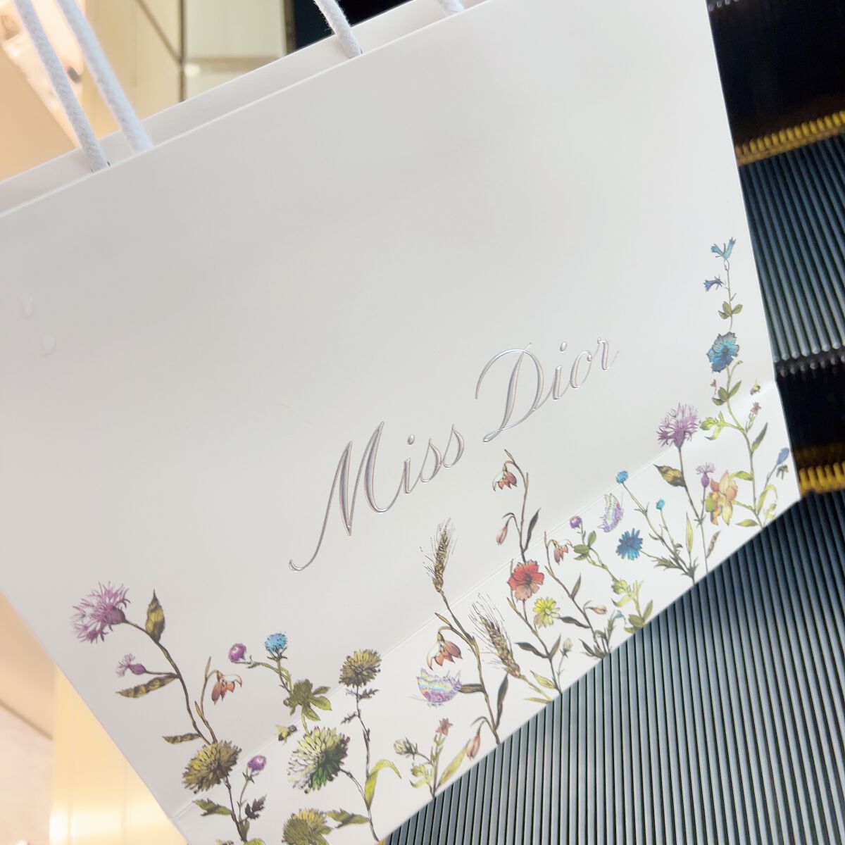 ミス ディオール ブルーミング ボディ パウダー/Dior/ボディパウダーを使ったクチコミ(6枚目)