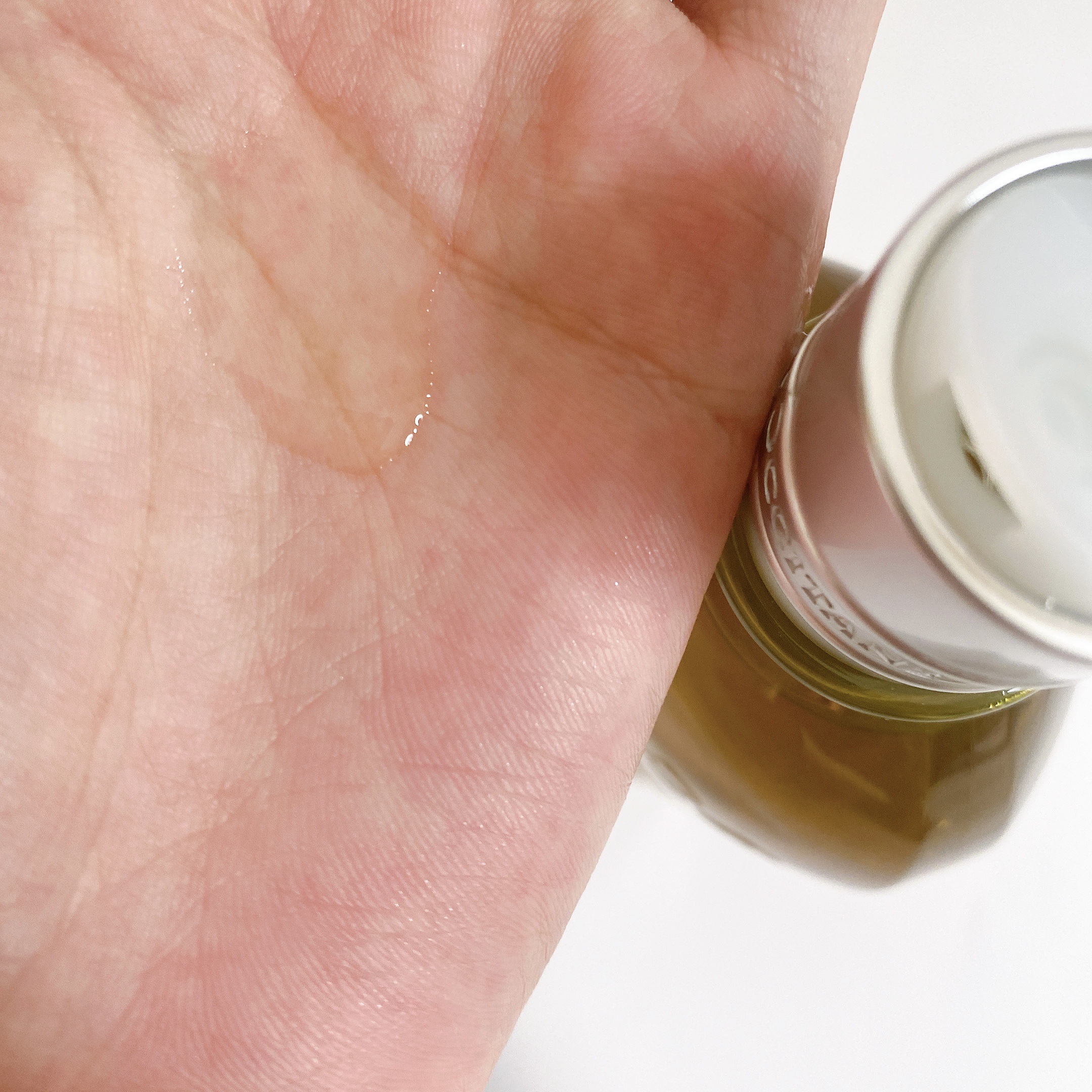 アーモンド モイスチャライジングシャワーオイル/L'OCCITANE/ボディソープを使ったクチコミ（3枚目）