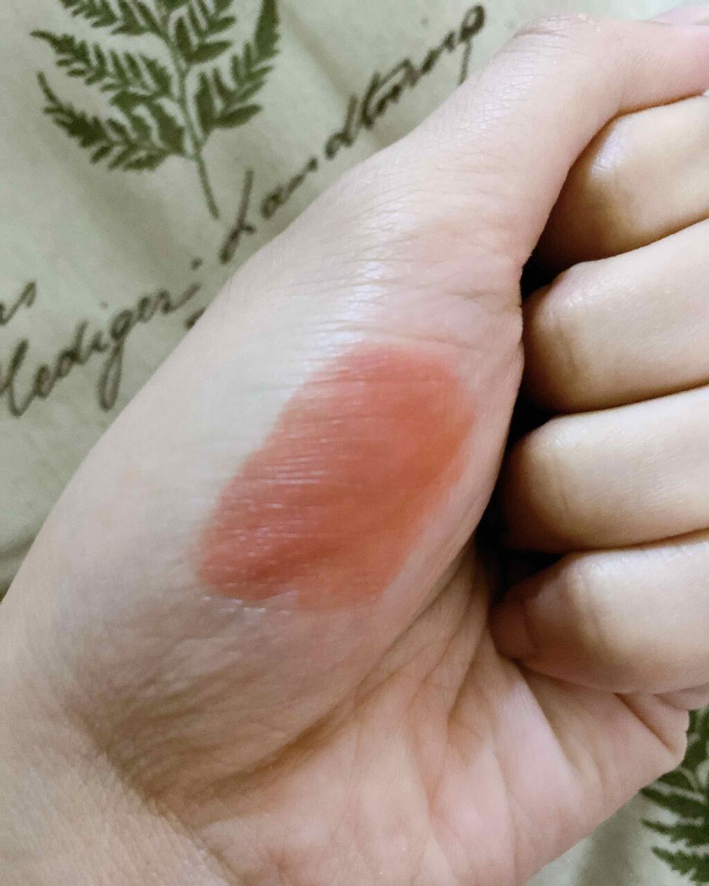 ジューシーラスティングティント/rom&nd/リップティントを使ったクチコミ(5枚目)