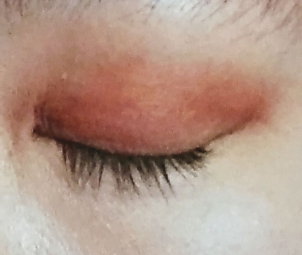 ダイソー×IT GIRL アイシャドウ 憧れの人/DAISO/単色アイシャドウを使ったクチコミ（3枚目）