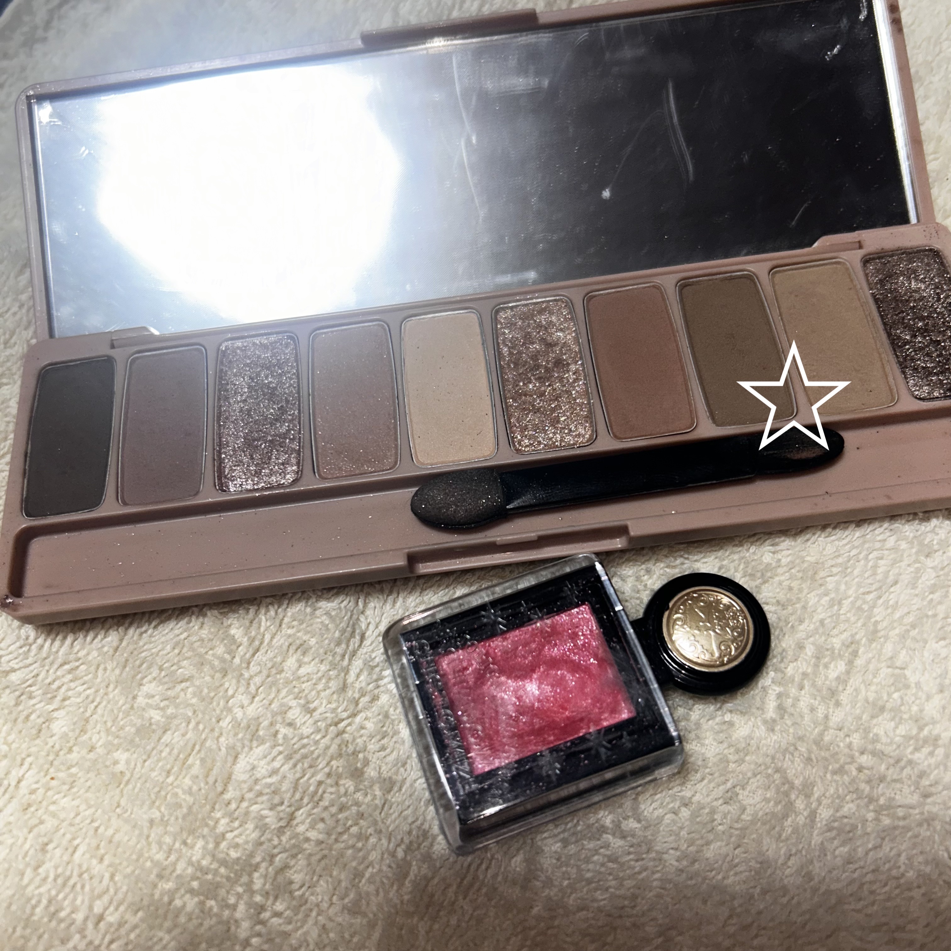 シャドーカスタマイズ (フローティング)/MAJOLICA MAJORCA/単色アイシャドウを使ったクチコミ（1枚目）