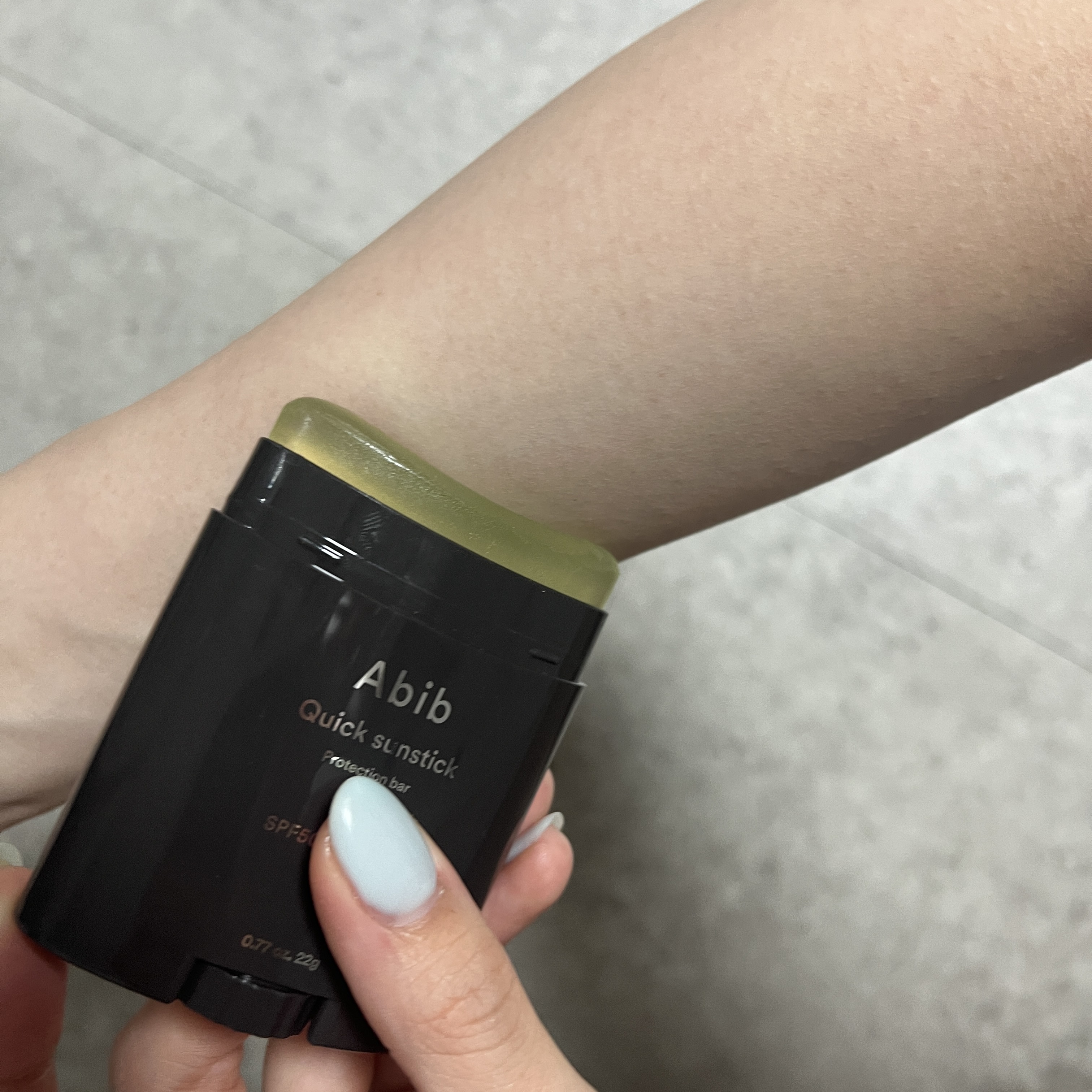 クイック サンスティック プロテクションバー/Abib /日焼け止めスティックを使ったクチコミ（2枚目）