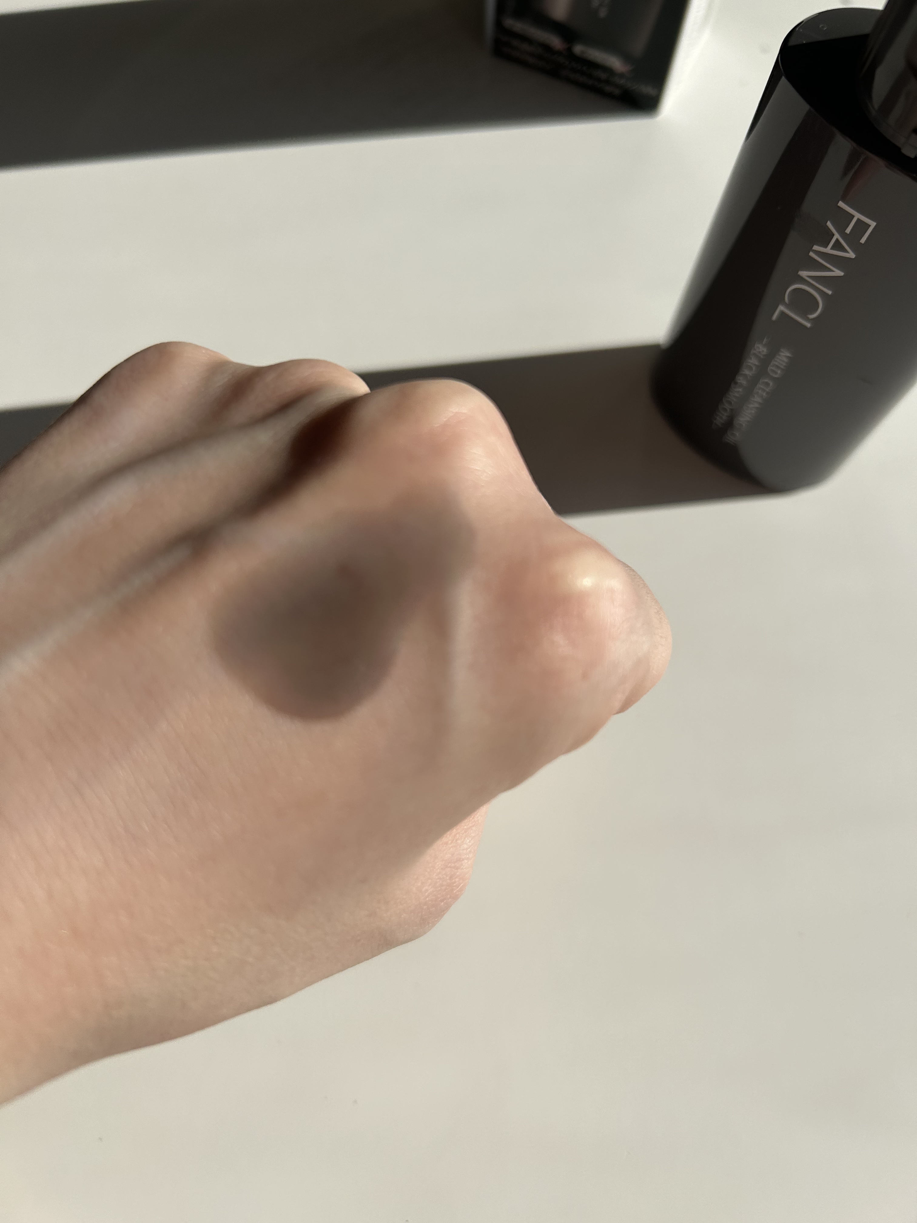 マイルドクレンジング オイル〈ブラック＆スムース〉/ファンケル/オイルクレンジングを使ったクチコミ（3枚目）