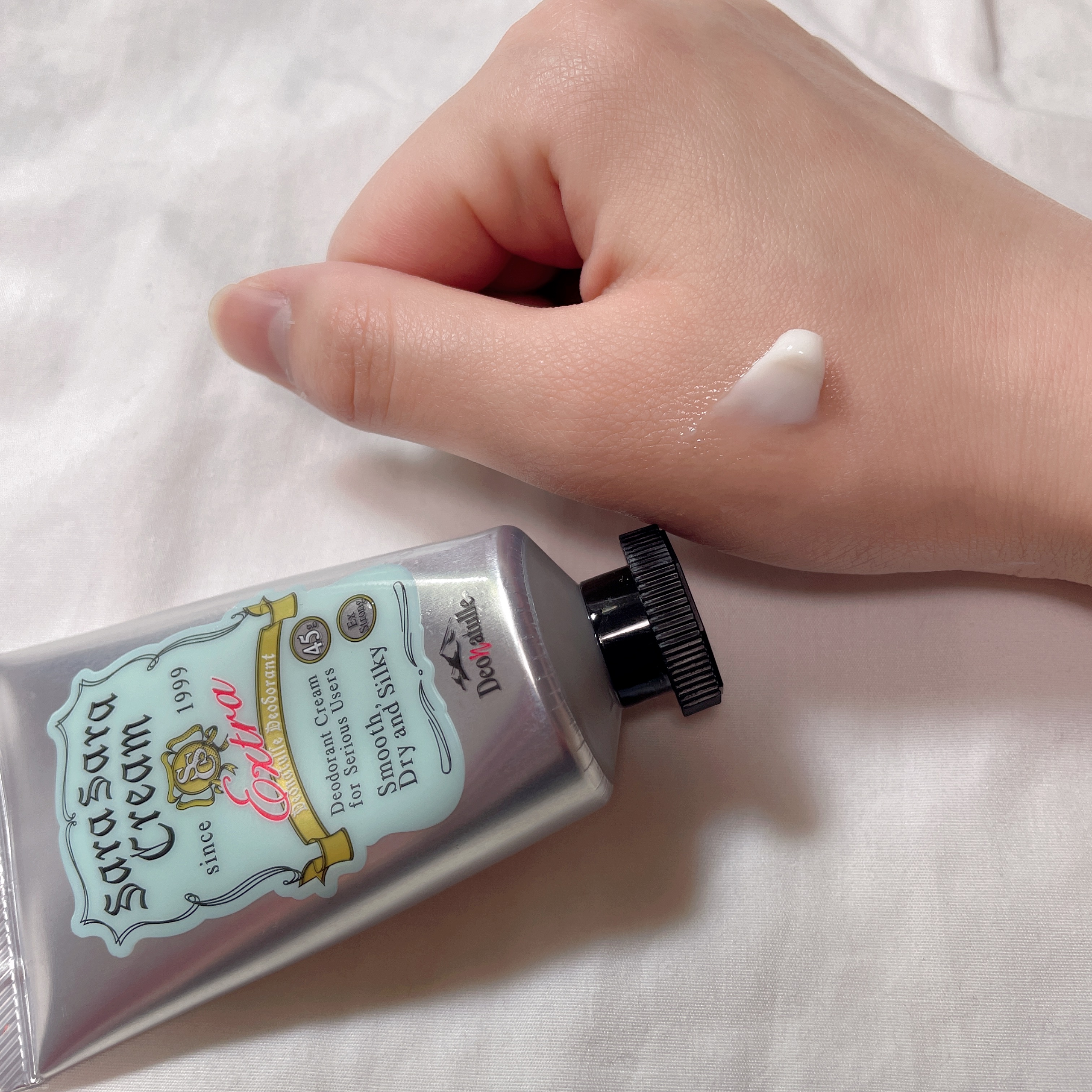 薬用足指さらさらクリーム/デオナチュレ/デオドラント・制汗剤を使ったクチコミ（3枚目）