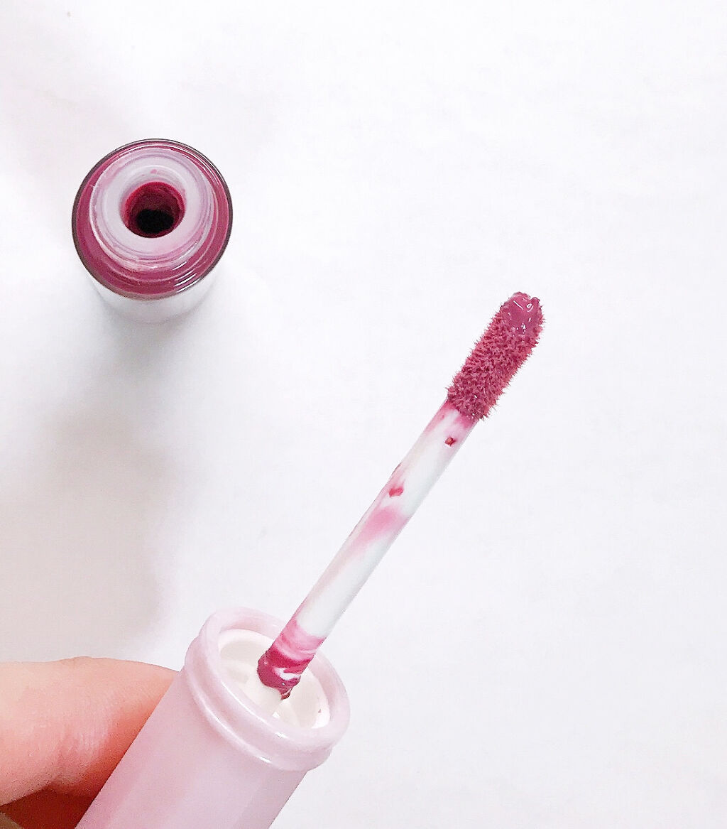 セリア MMリキッドルージュのクチコミ「マイメロリキッドルージュ　スウィートフィグ

ティントタイプ💕

❤️デザインが可愛い！
マイ.....」（2枚目）