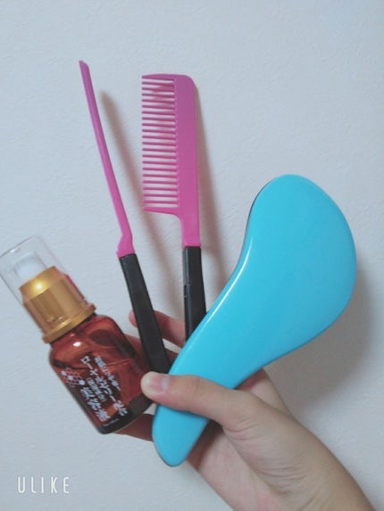 はさんでサラ髪ストレート! ブロー&スタイリングコーム/セイワ・プロ/ヘアコームを使ったクチコミ(4枚目)