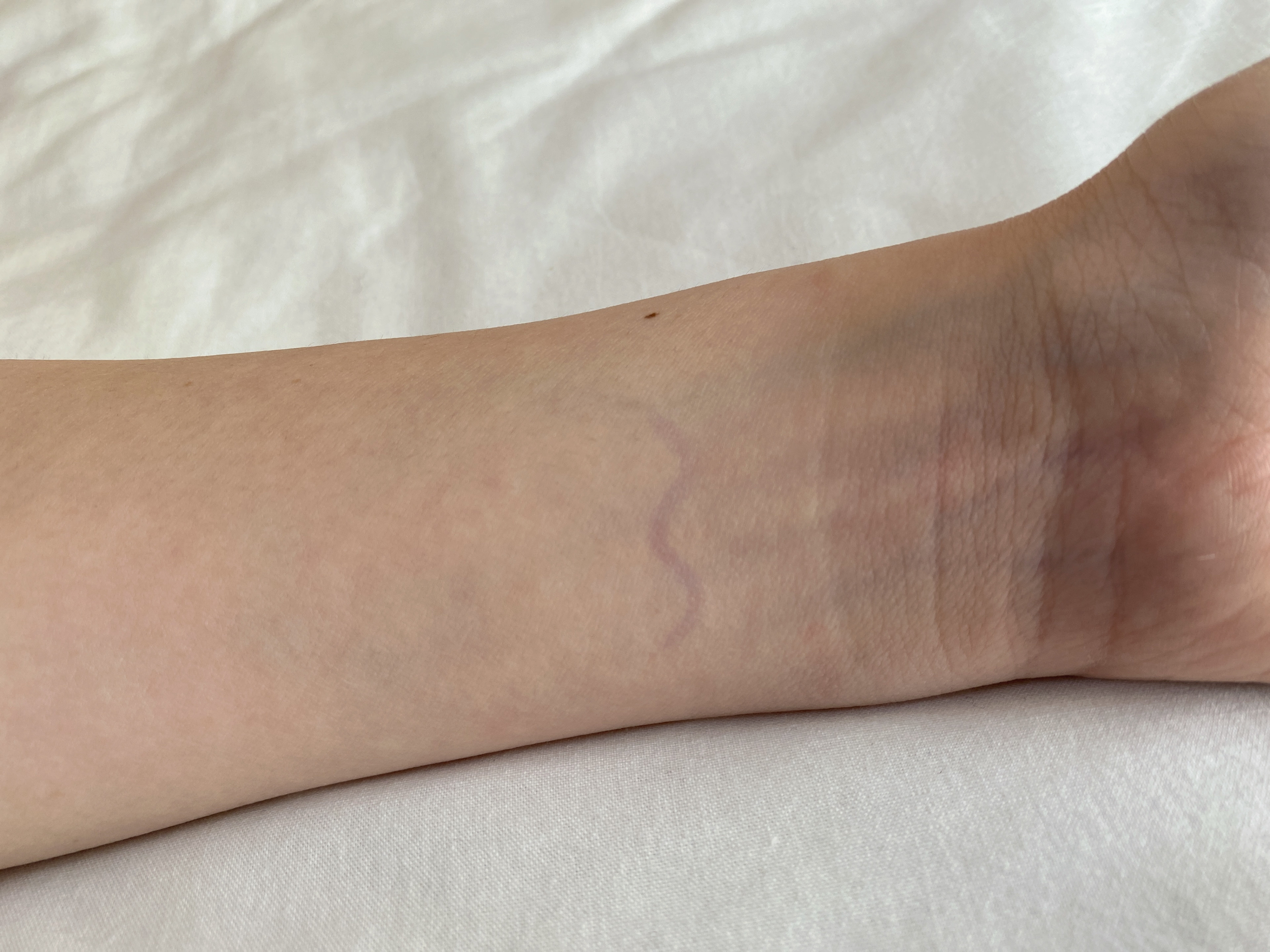 ダブルラインエキスパート(血色陰影カラー)/KATE/リキッドアイライナーを使ったクチコミ（2枚目）