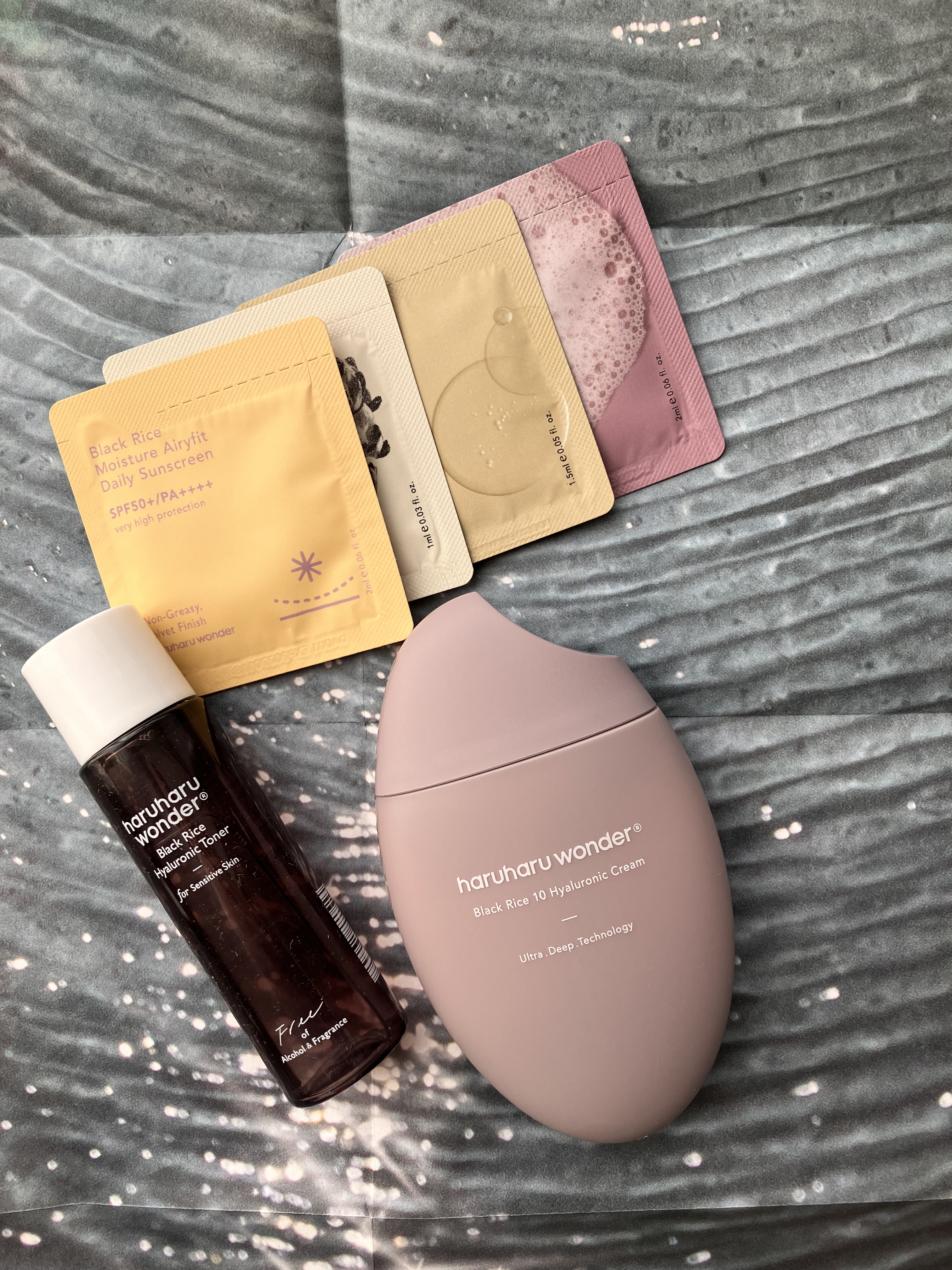 ブラックライスヒアルロニッククリーム/haruharu wonder/フェイスクリームを使ったクチコミ（1枚目）