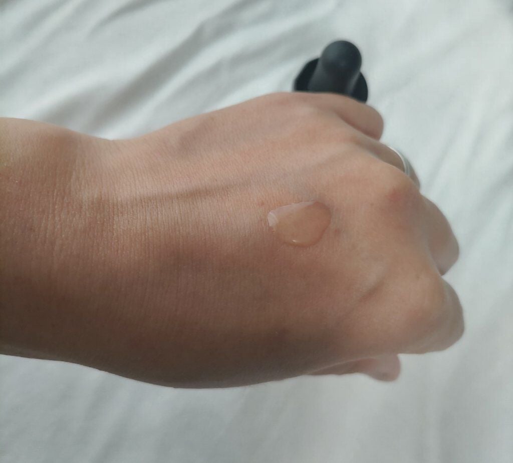 VC ホワイトピールセラム/SKIO/ブースター・導入液を使ったクチコミ(4枚目)