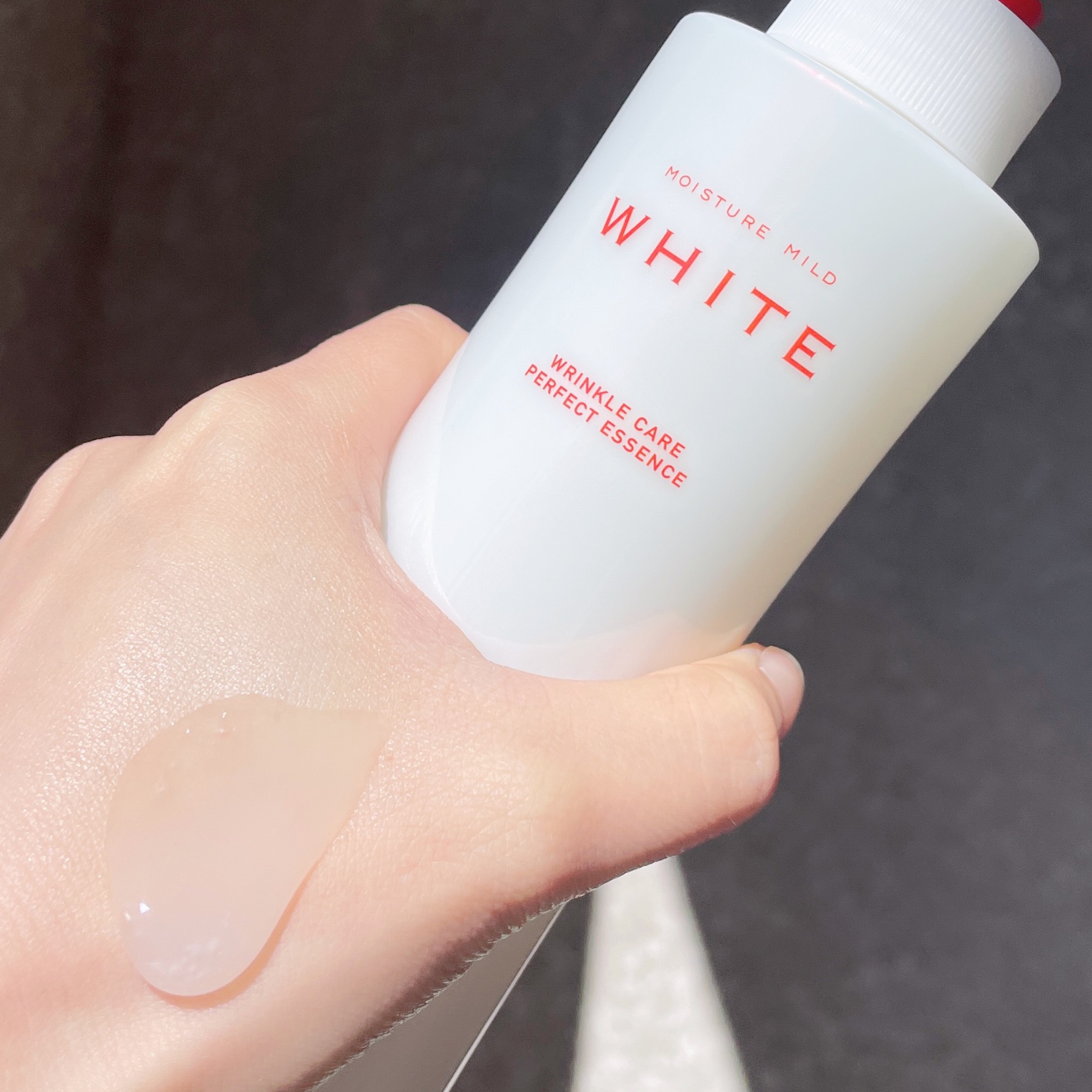 モイスチュアマイルドホワイトリンクルケア パーフェクトエッセンス/モイスチュアマイルド ホワイト/オールインワン化粧品を使ったクチコミ（2枚目）