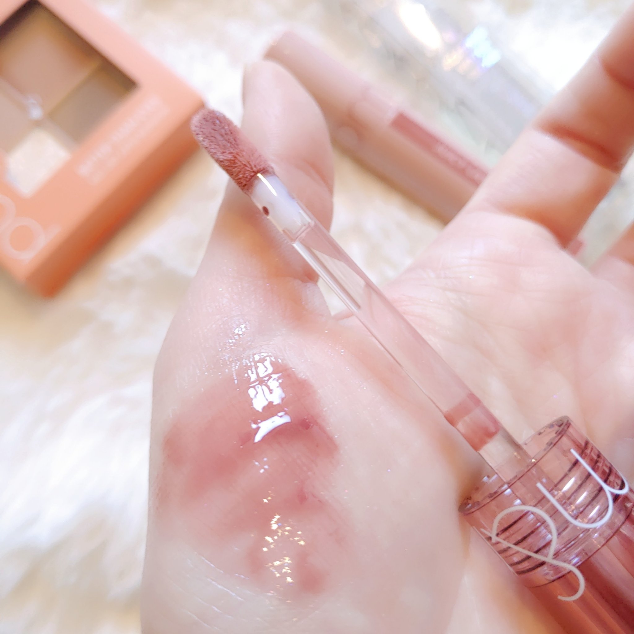 ジューシーラスティングティント/rom&nd/リップティントを使ったクチコミ（3枚目）