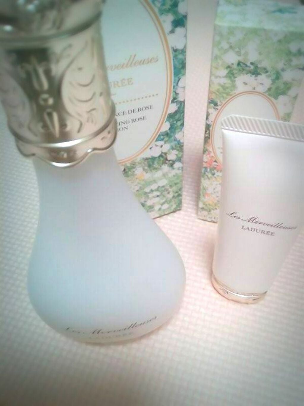 ローズ エッセンス デイクリーム/レ・メルヴェイユーズ ラデュレ/フェイスクリームを使ったクチコミ(2枚目)