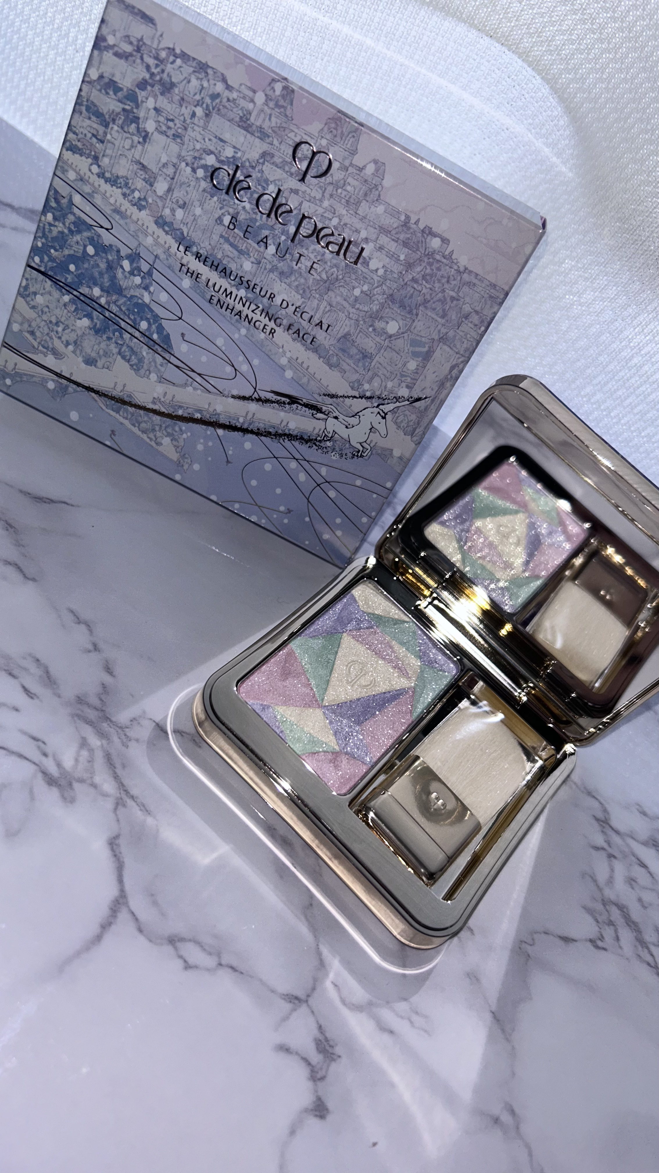 ル・レオスールデクラ /クレ・ド・ポー ボーテ/パウダーハイライトを使ったクチコミ（3枚目）