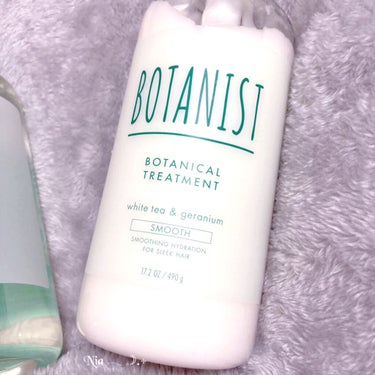 BOTANIST ボタニカルリフレッシュシャンプー（スムース）のクチコミ「【お茶の香】White tea🫖&Geranium🥀の香りに癒される〜🤍すっきり、つやつや✨
.....」（3枚目）