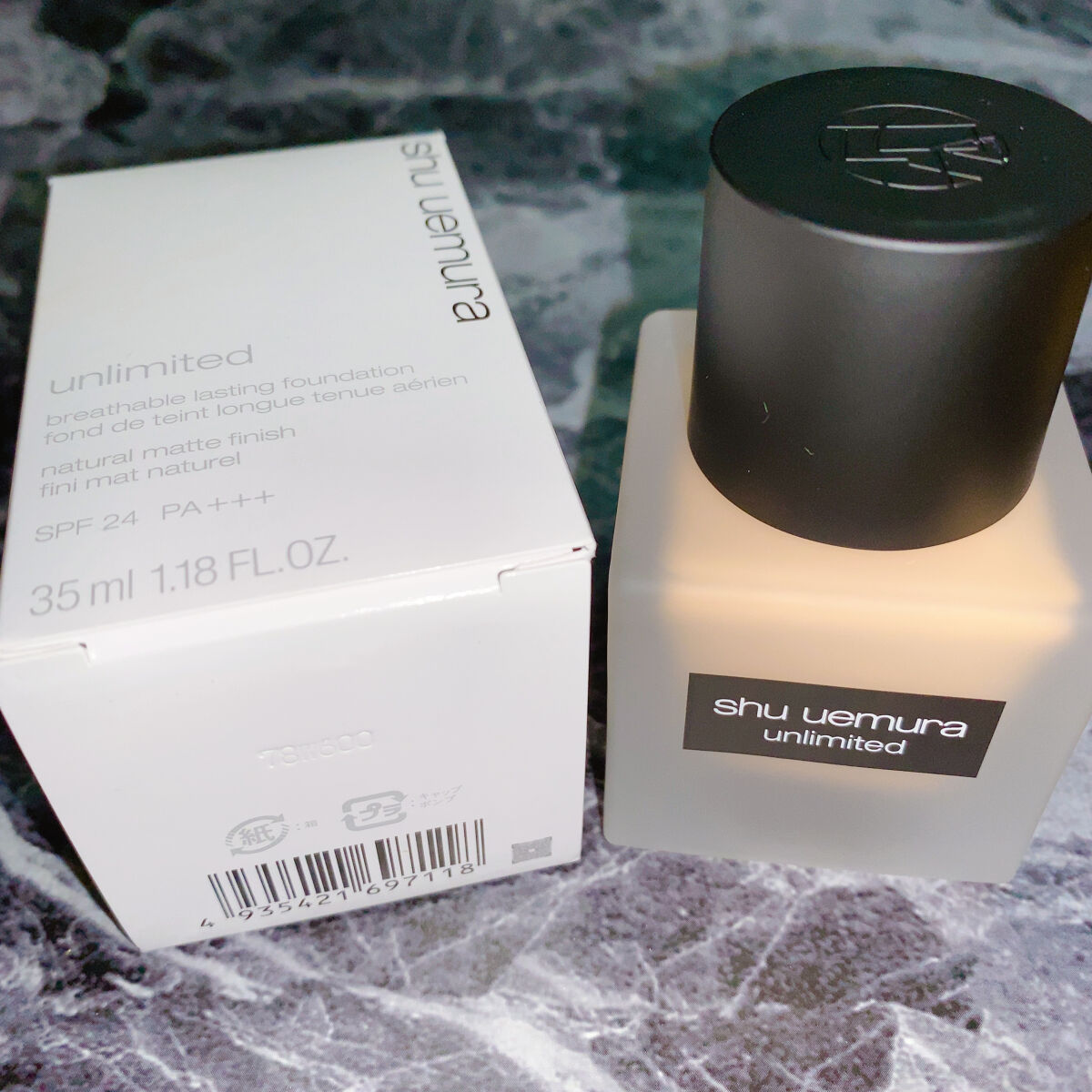 ずーっと使ってみたいと思ってた
shu uemura
アンリミテッド ラスティング フルイド 
564 標準色
LIPSを通して#shu_uemura 様より
頂きました❣️

この商品、ベストセラーで
崩れ知らず!!と言われる優秀なファン