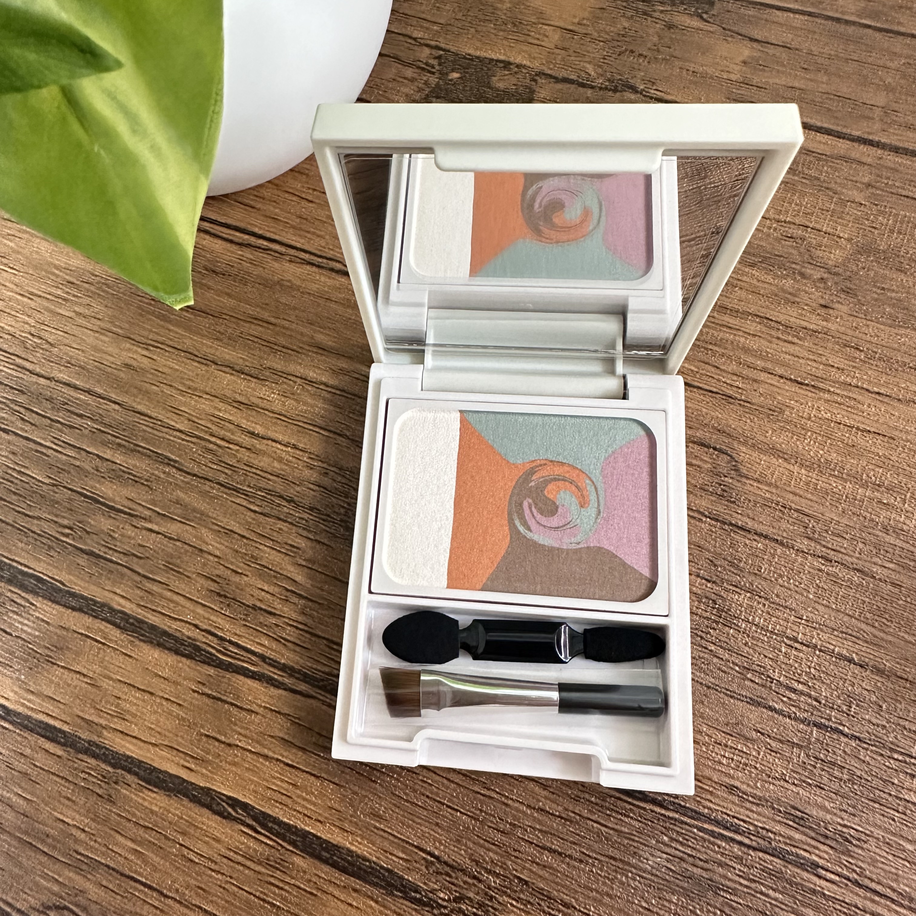 カラーブレンドアイブローマルチパレット/ディエム クルール/パウダーアイブロウを使ったクチコミ（1枚目）