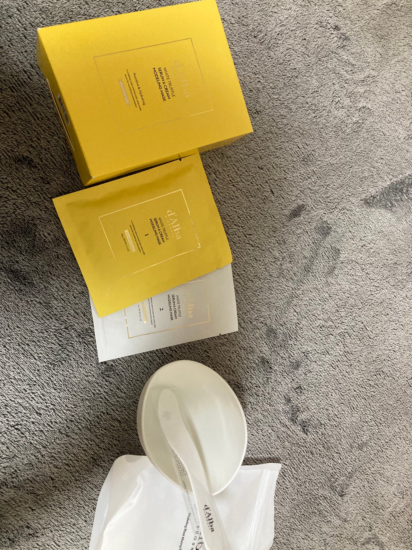 むす on LIPS 「ダルバホワイトトリュフセラム&クリームモデリングマスクを初めて..」(2枚目)