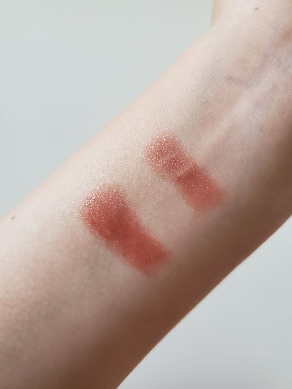 ラスティンググロスリップ/CEZANNE/口紅を使ったクチコミ(3枚目)