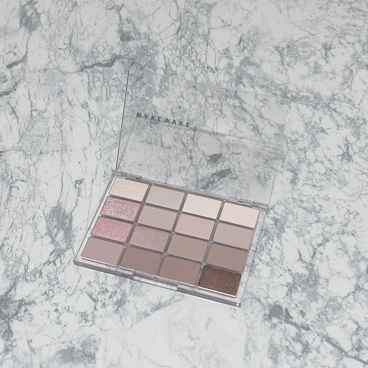 ソフトブラーリングアイパレット/wakemake/アイシャドウパレットを使ったクチコミ(1枚目)