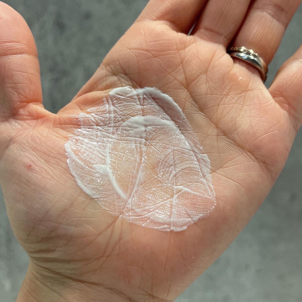 ビオレUV アクアリッチ ライトアップエッセンス/ビオレ/日焼け止めクリームを使ったクチコミ(4枚目)