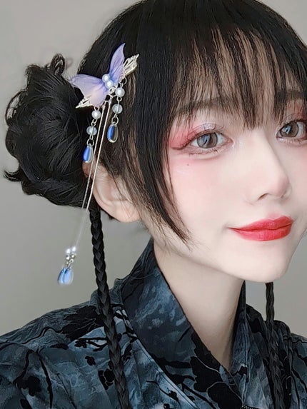 京劇彫刻マルチパレット 02 アリア/花西子/パウダーアイシャドウの画像