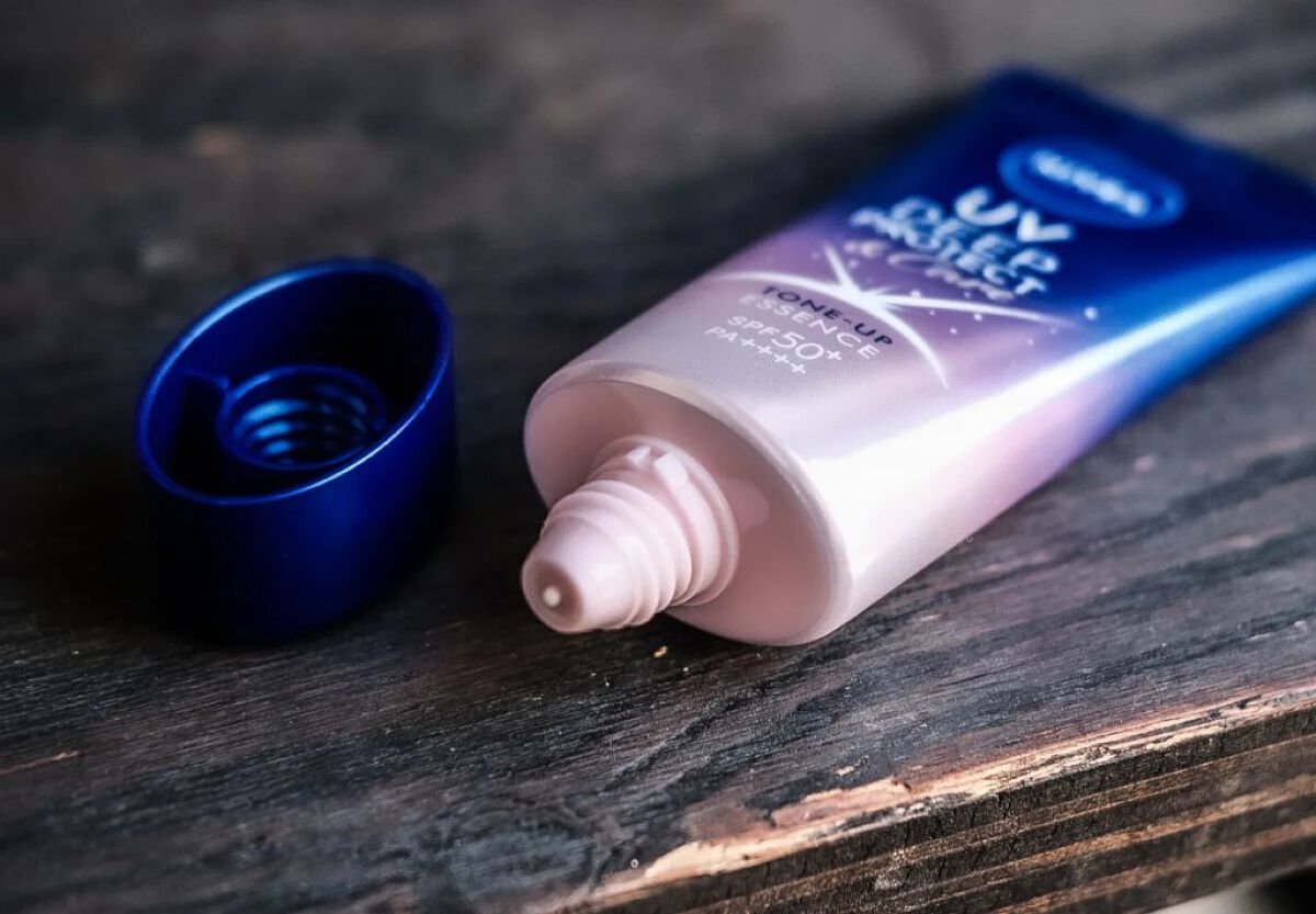 ニベアUV ディープ プロテクト＆ケア トーンアップ エッセンス/ニベア/日焼け止めローションを使ったクチコミ（2枚目）