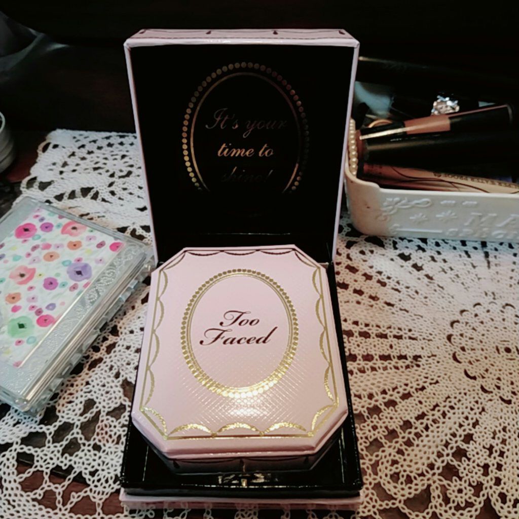 ダイヤモンドライト マルチユース ハイライター/Too Faced/パウダーハイライトを使ったクチコミ（2枚目）