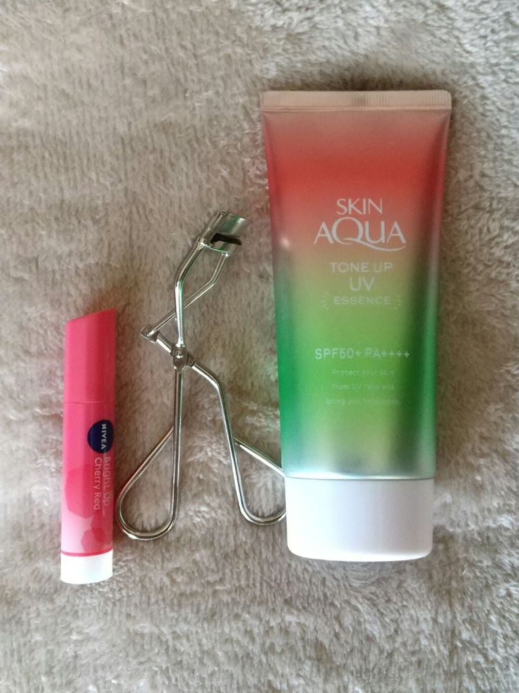 モイストピュアカラーリップ/ニベア/リップクリームを使ったクチコミ(1枚目)