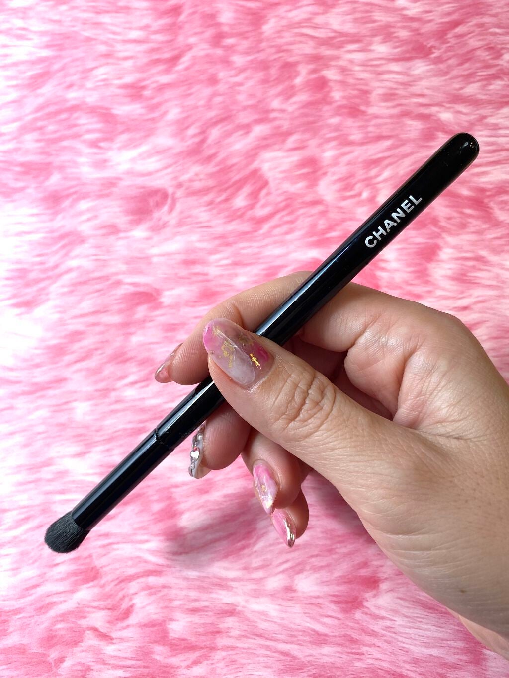 パンソー オンブラー ロン/CHANEL/メイクブラシを使ったクチコミ(2枚目)