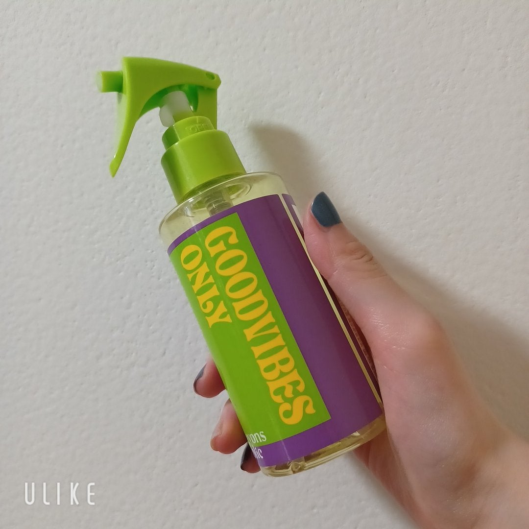 ヘアフレグランスミスト グッドバイブスオンリー/ラボンホリック/ヘアミストを使ったクチコミ(1枚目)