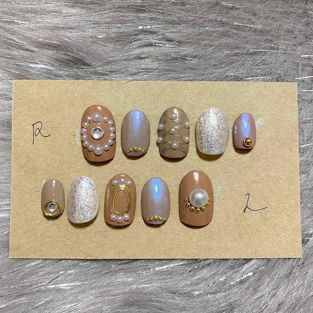 Mana on LIPS 「🌈オーロラネイル🌈使用したマニキュアは毎度恒例All百均!!🙆..」(1枚目)