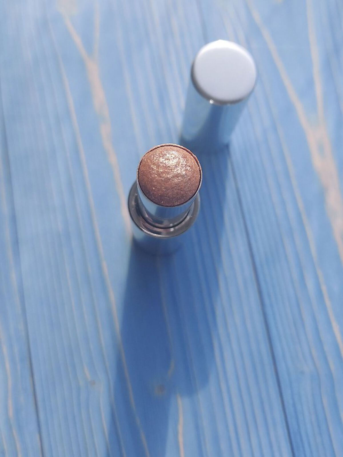 カラースティック/BYREDO/スティックアイシャドウを使ったクチコミ（2枚目）