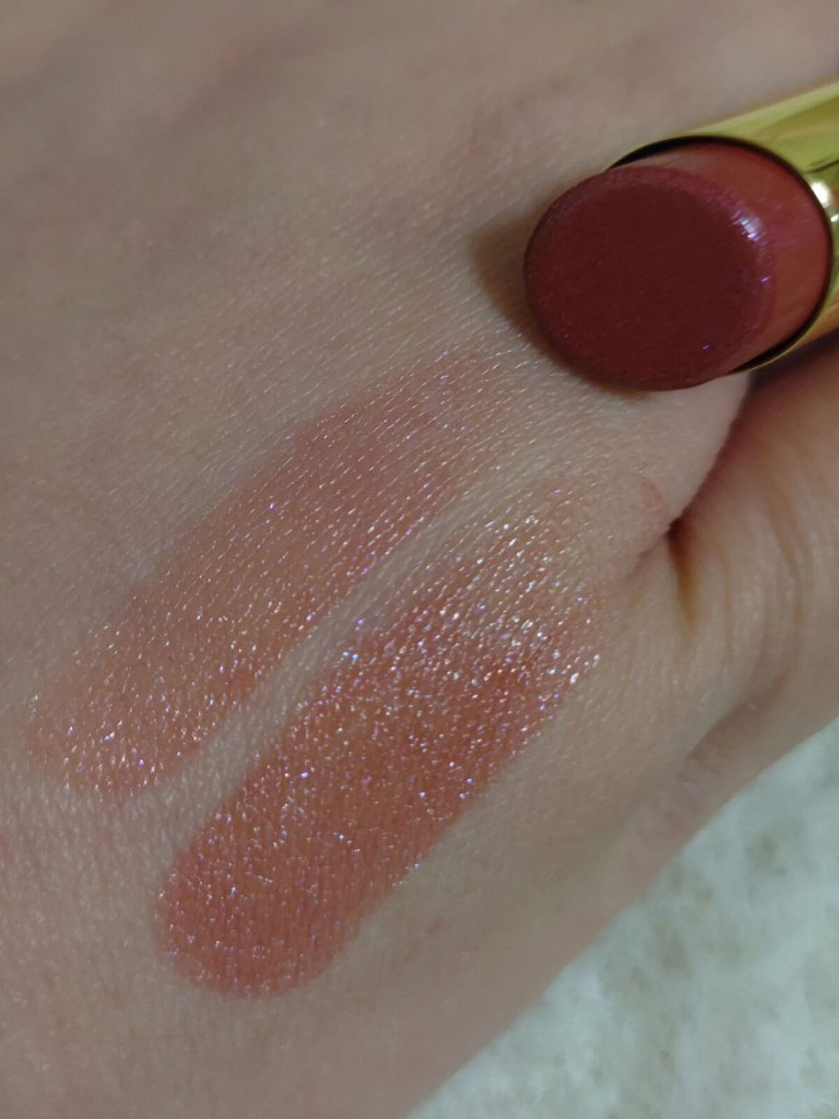 ルージュ アンリミテッド アンプリファイド ラッカー/shu uemura/口紅を使ったクチコミ（3枚目）