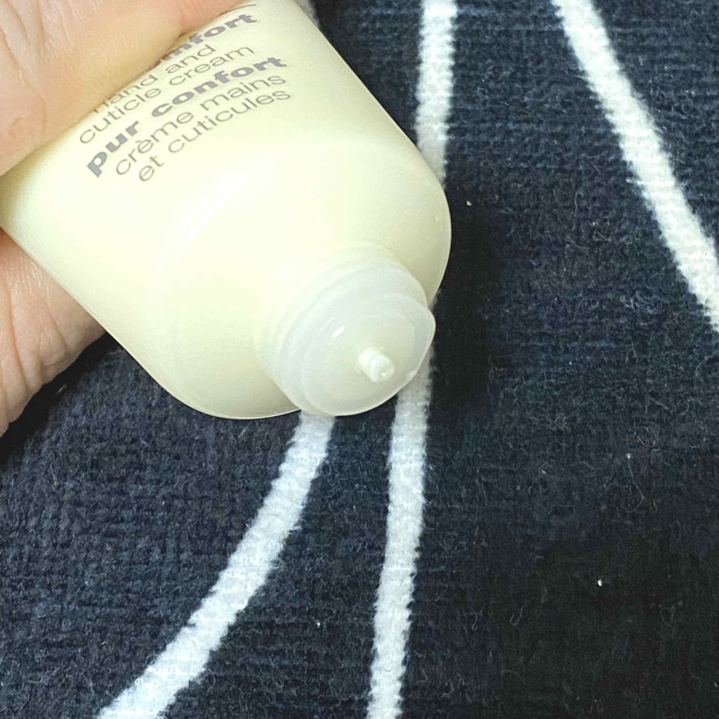 ディープ コンフォート ハンド＆キューティクル クリーム/CLINIQUE/ハンドクリームを使ったクチコミ（3枚目）