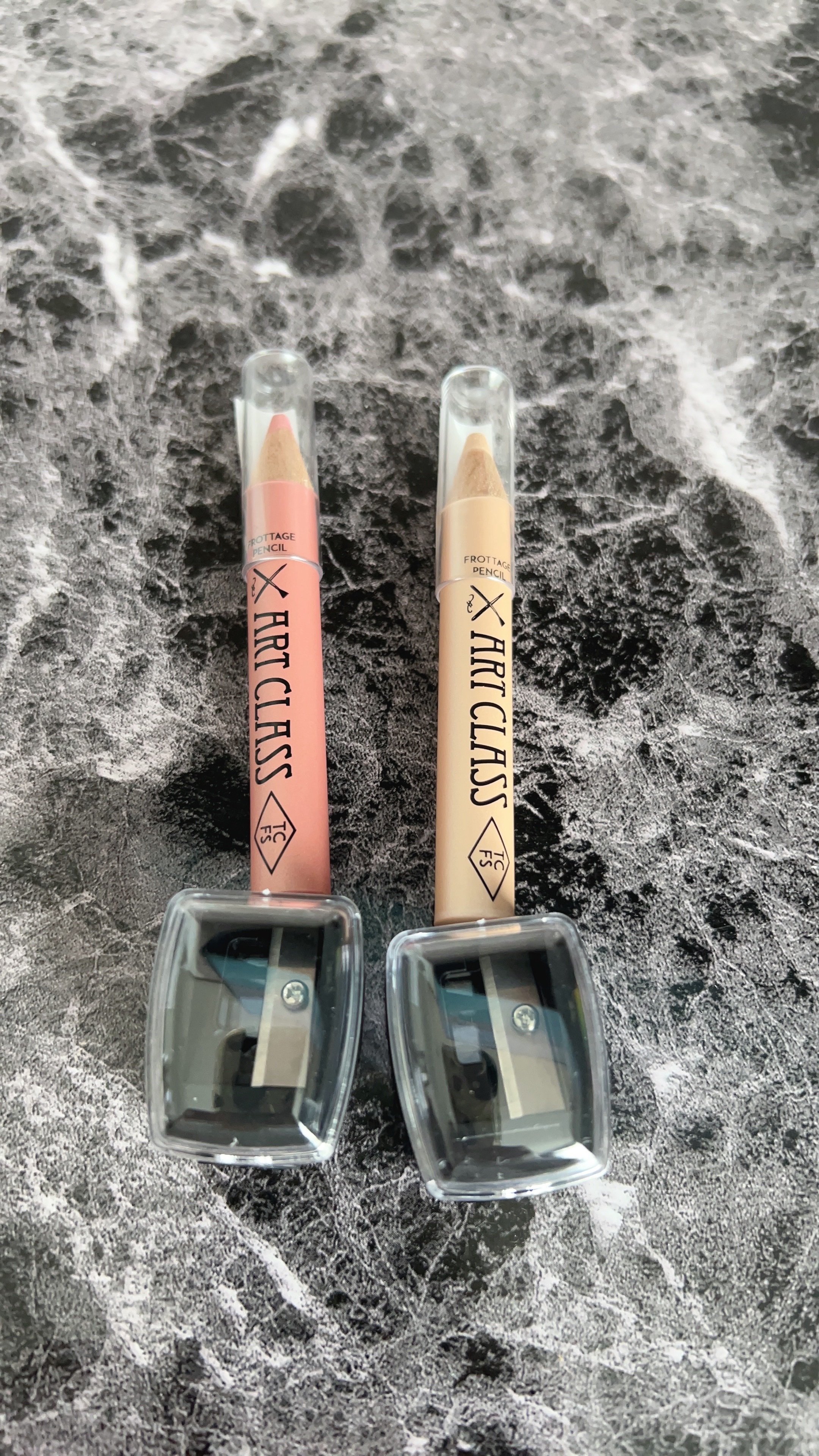 アートクラス フロッタージュペンシル/too cool for school/スティックアイシャドウを使ったクチコミ（2枚目）