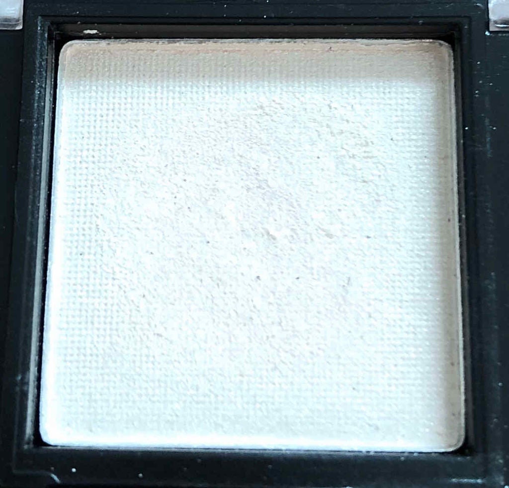 UR GLAM SELECT EYES/U R GLAM/単色アイシャドウを使ったクチコミ(3枚目)