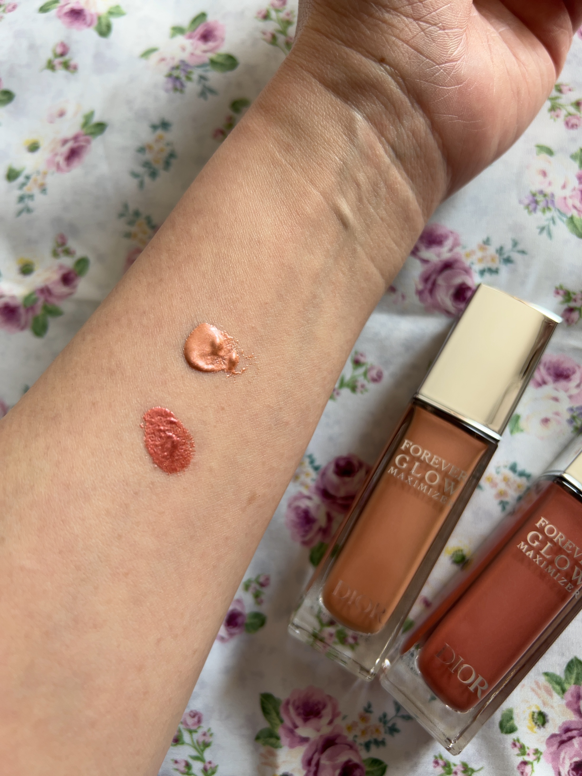 ディオールスキン フォーエヴァー グロウ マキシマイザー 014 ロージー（公式オンラインブティック限定）/Dior/ハイライトを使ったクチコミ（3枚目）