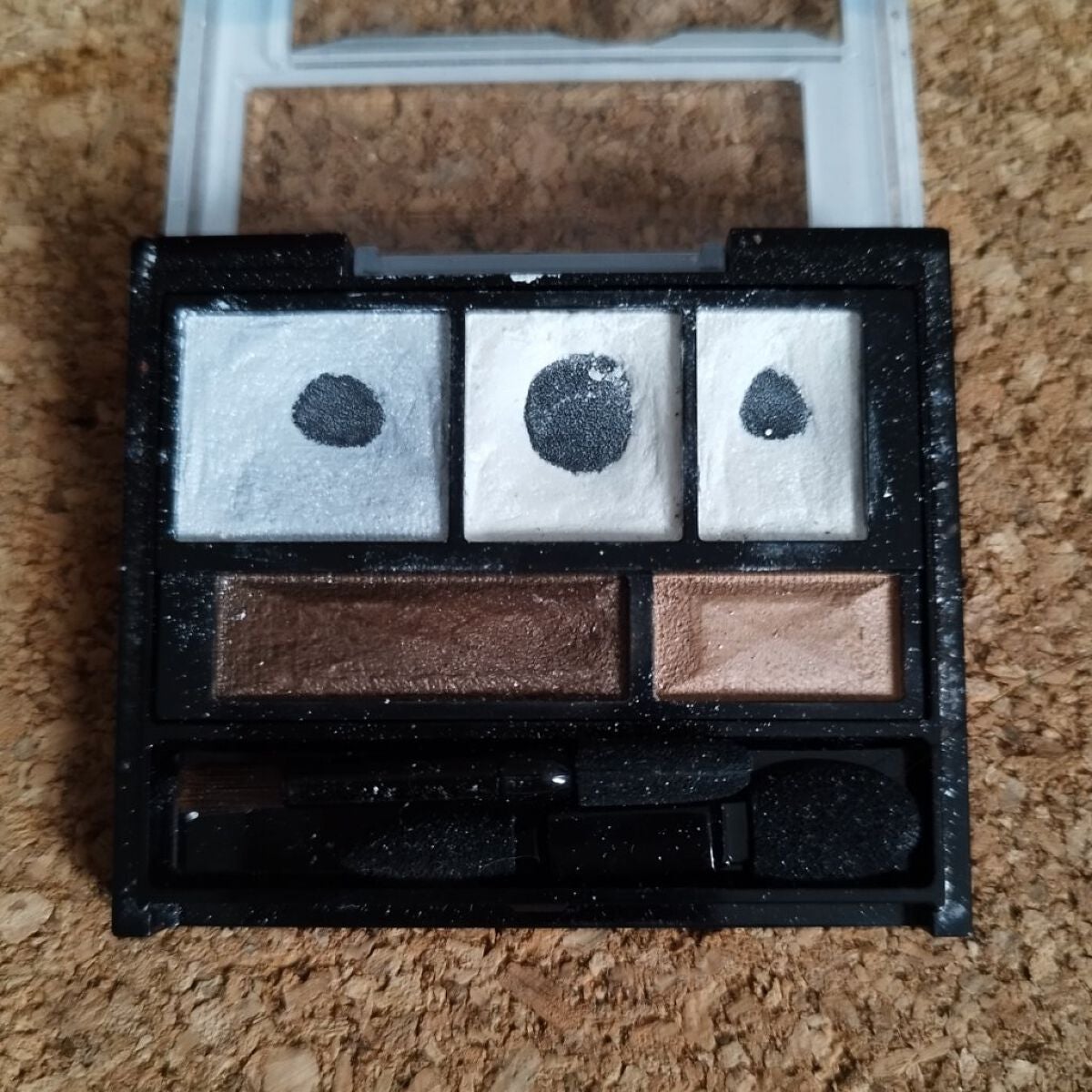 ブラウンシェードアイズN/KATE/アイシャドウパレットを使ったクチコミ(1枚目)