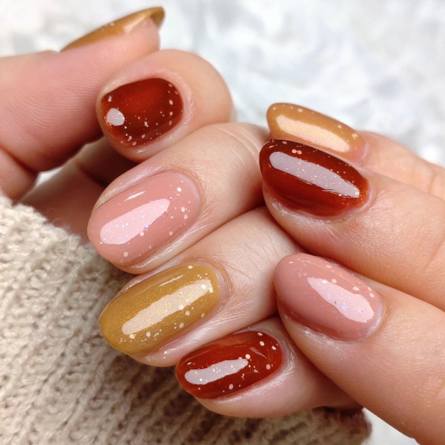 ミルクティ on LIPS 「✴✴#簡単シュワシュワネイル✨✴パラドゥの先行レビューキャンペ..」(1枚目)