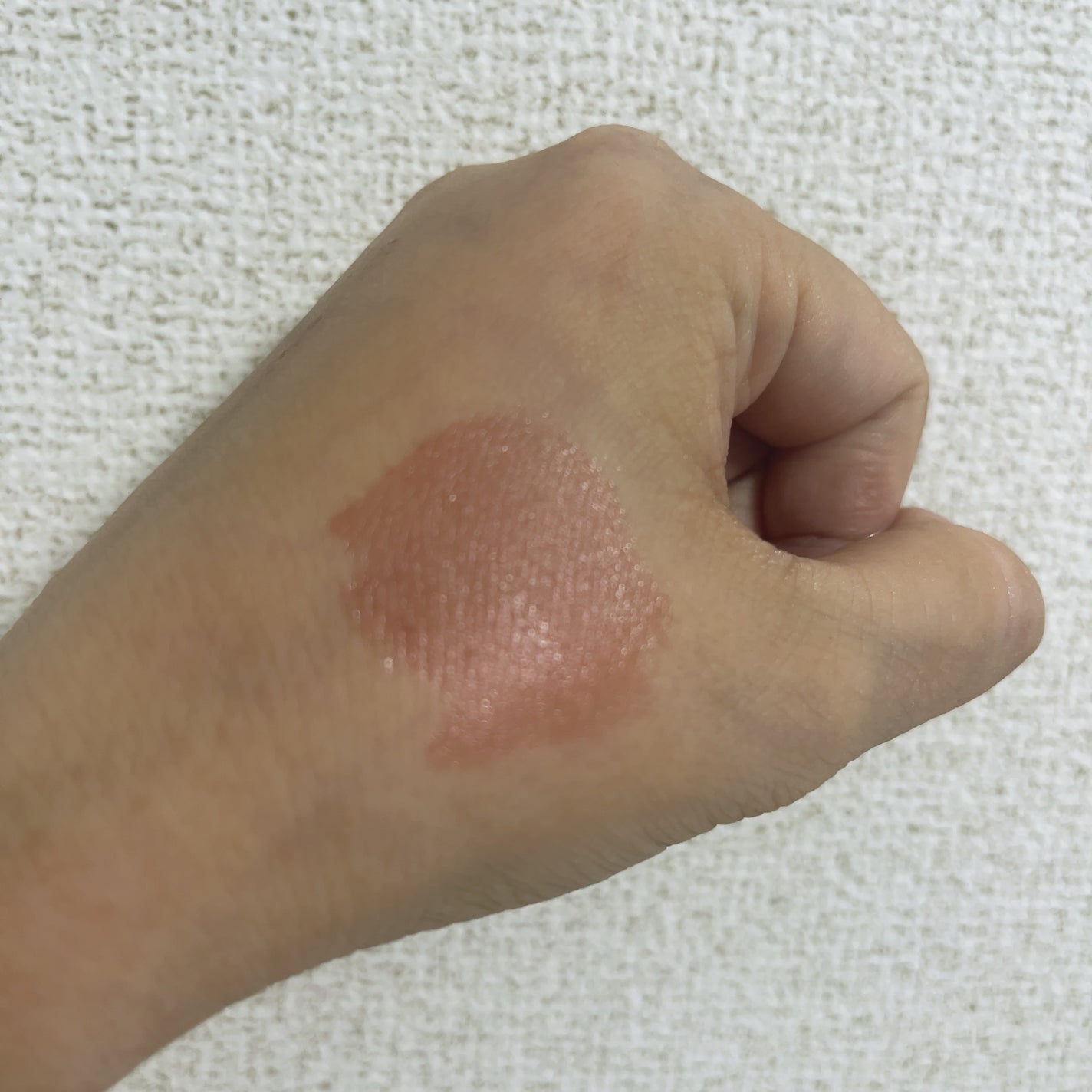 ノンセクショングローリーティント/EQUMAL/リップティントを使ったクチコミ(5枚目)