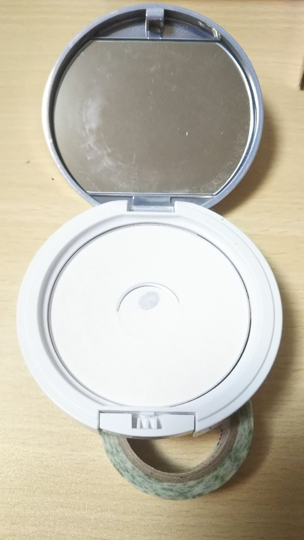 すっぴんパウダー B サクラスウィートソローの香り 2022/クラブ/プレストパウダーを使ったクチコミ（2枚目）