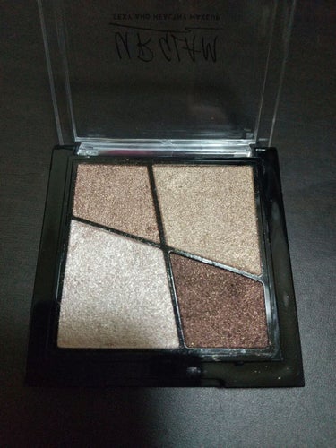 UR GLAM　VELVET EYE COLOR PALETTE/U R GLAM/パウダーアイシャドウを使ったクチコミ（3枚目）