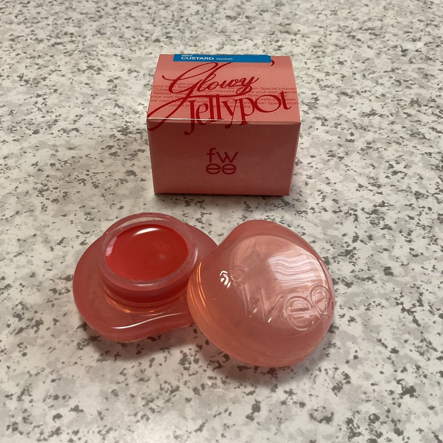 PAO on LIPS 「fwee(フィー)リップアンドチークグローイジェリーポット(J..」(2枚目)