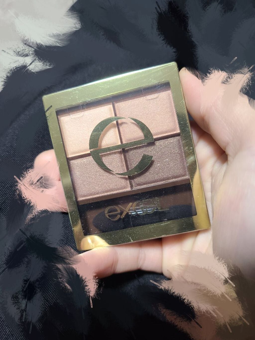 スキニーリッチシャドウ/excel/アイシャドウパレットを使ったクチコミ(5枚目)