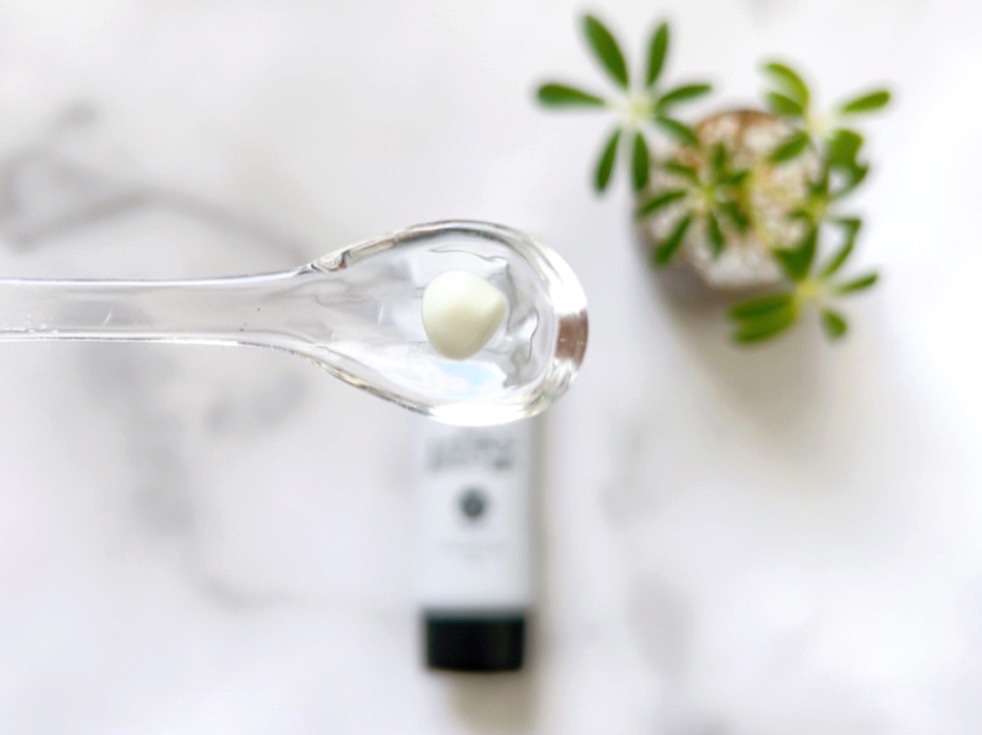  UVスムースクリーム マイグレイトシーラス571/BALEATRIC by SE:CRUNO/日焼け止めクリームを使ったクチコミ（2枚目）